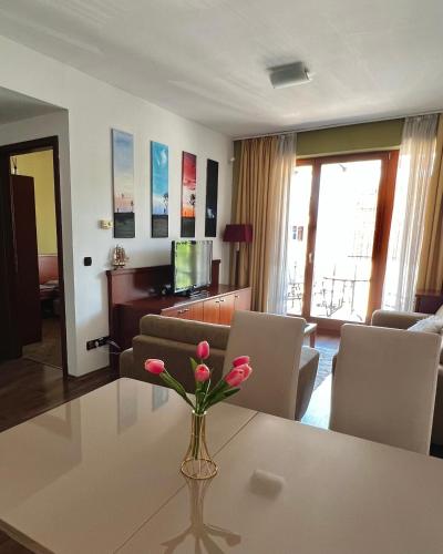 Skipper Apartman — 4-Star Luxury Hotel in Balatonfured, Hungary