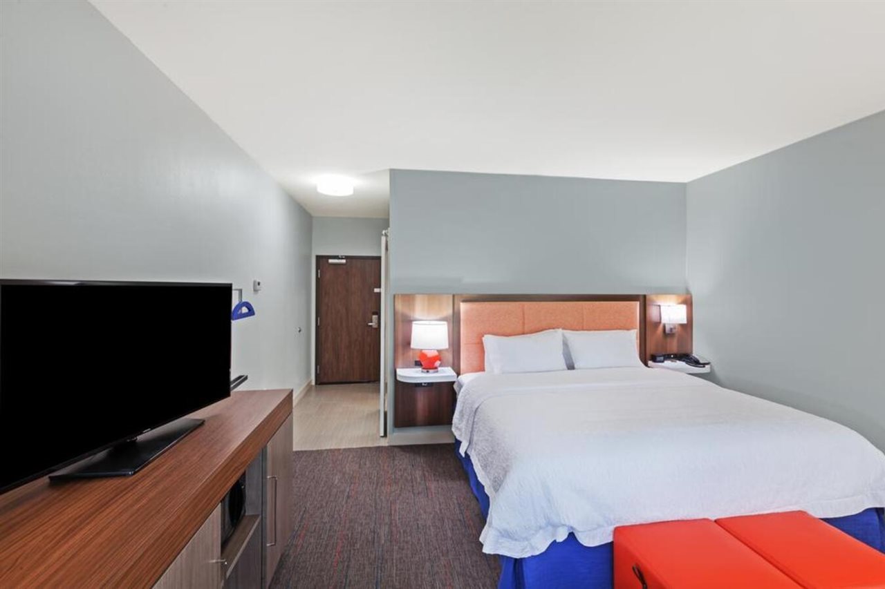Hampton Inn Ozona - photo 6