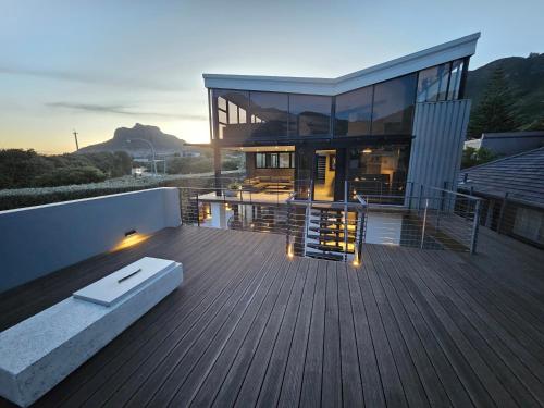 1 On Royal — 4-Star Luxury Hotel in Cape Town, South Africa