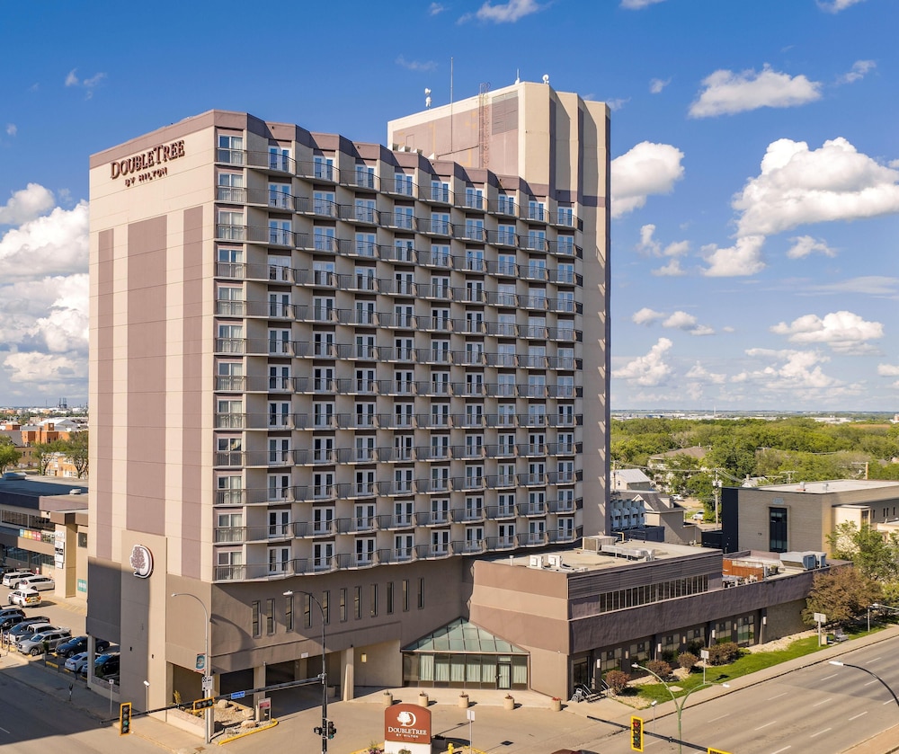 DoubleTree by Hilton Hotel & Conference Centre Regina — 4-Star Luxury Hotel in Regina, Canada