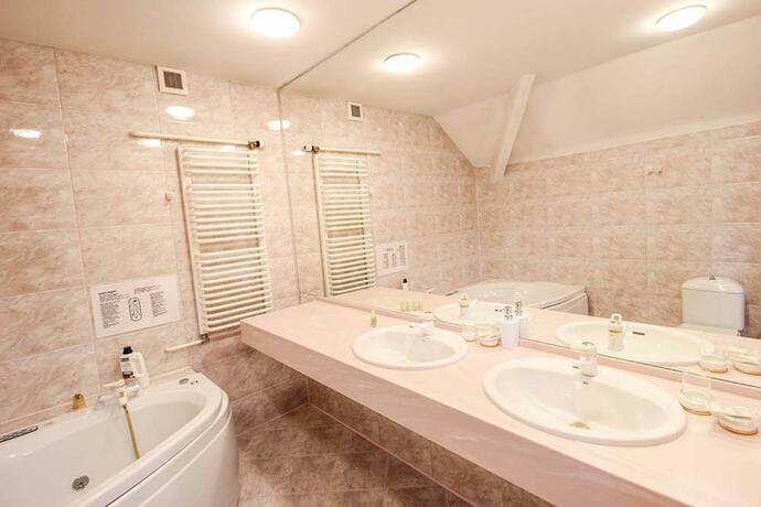 FAMILIJNY Ośrodek Wypoczynkowy Krynica Zdrój — hotel in Krynica-Zdroj