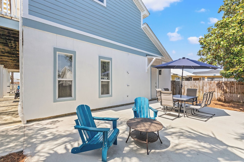 Beach House Spacious 4BR Retreat With Gulf Views & Observation Deck — 4-Star Luxury Hotel in Panama City Beach, United States
