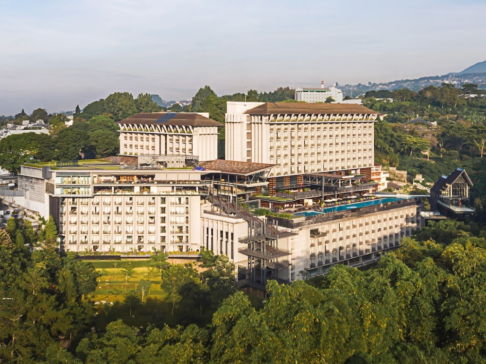 The Gaia Hotel Bandung — Bandung — photo 2