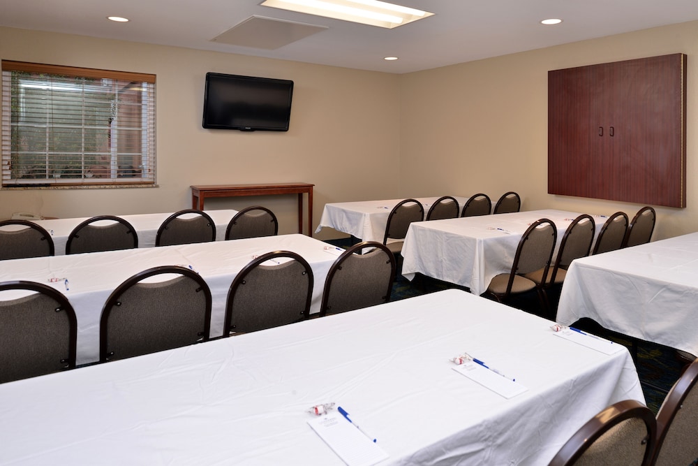 Candlewood Suites Bluffton Hilton Head by IHG - photo 31