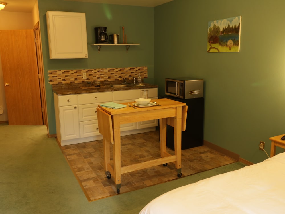 Alaska Dreamin' Lodging - photo 12