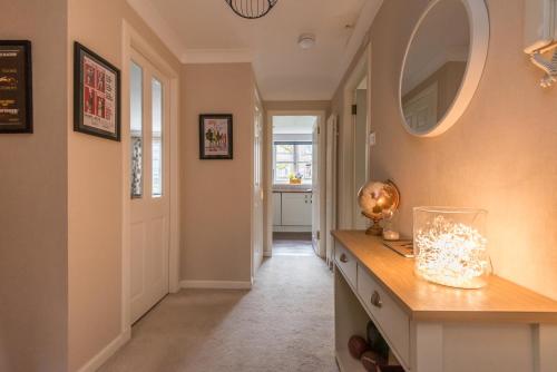 Cosy Roseburn Apartment Edinburgh 2 Bedrooms FREE PARKING — 4-Star Luxury Hotel in Edinburgh, United Kingdom