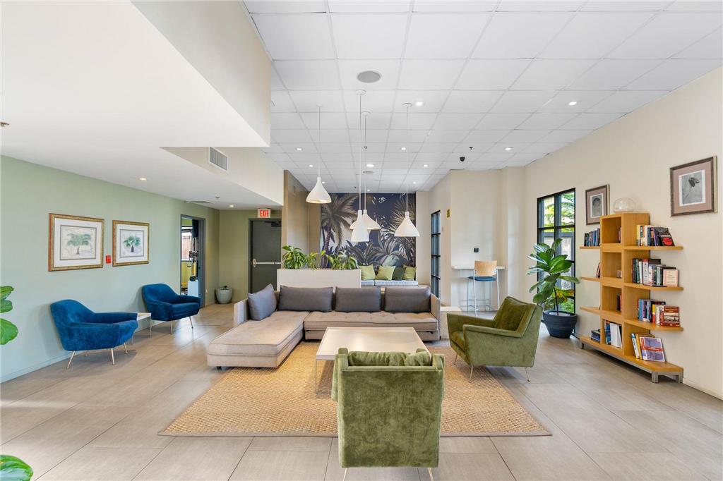 Uptown Inn by Vantaggio Limited Service Apart Hotel - photo 7