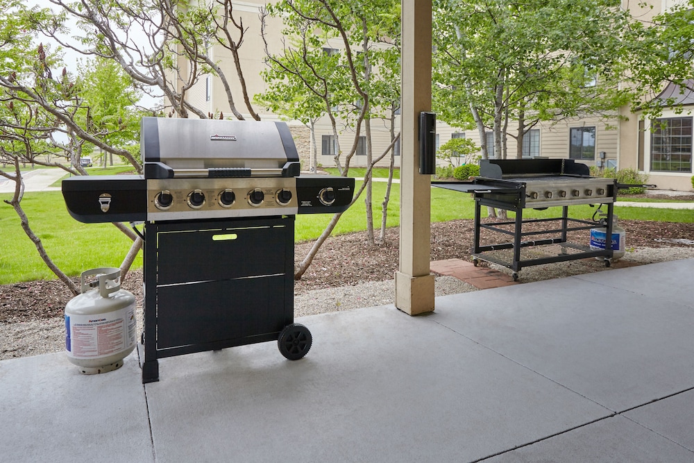 Staybridge Suites Chicago Glenview by IHG - photo 37