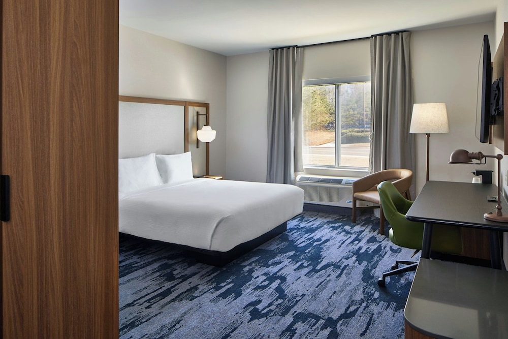 Fairfield by Marriott Inn & Suites Cornelia - photo 13