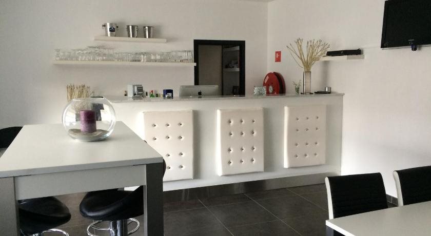 Shelter rooms - carbon neutral hotel in Halle