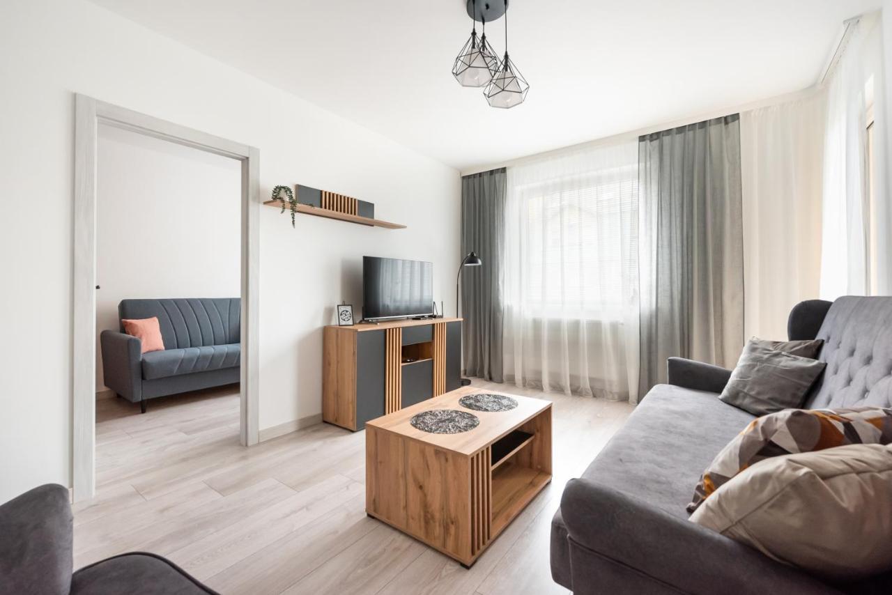 Nowodwory Cosy Apartment by BookingHost — 4-Star Luxury Hotel in Warsaw, Poland