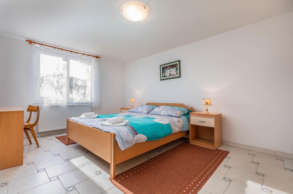Apartment Villa Nera — 4-Star Luxury Hotel in Pula, Croatia