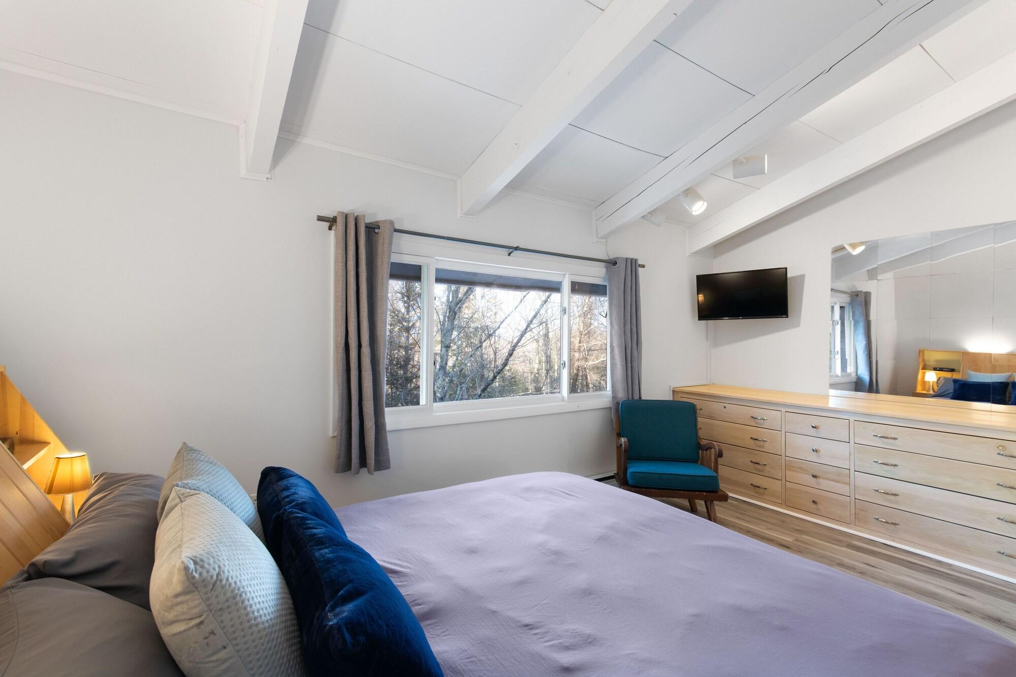 Vermont Getaway Newly Renovated — Bennington