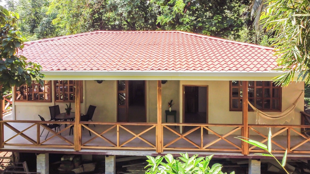 Villa Piňa dorada dependencia del hotel Casa Merlin in Puerto Viejo De Talamanca, Costa Rica