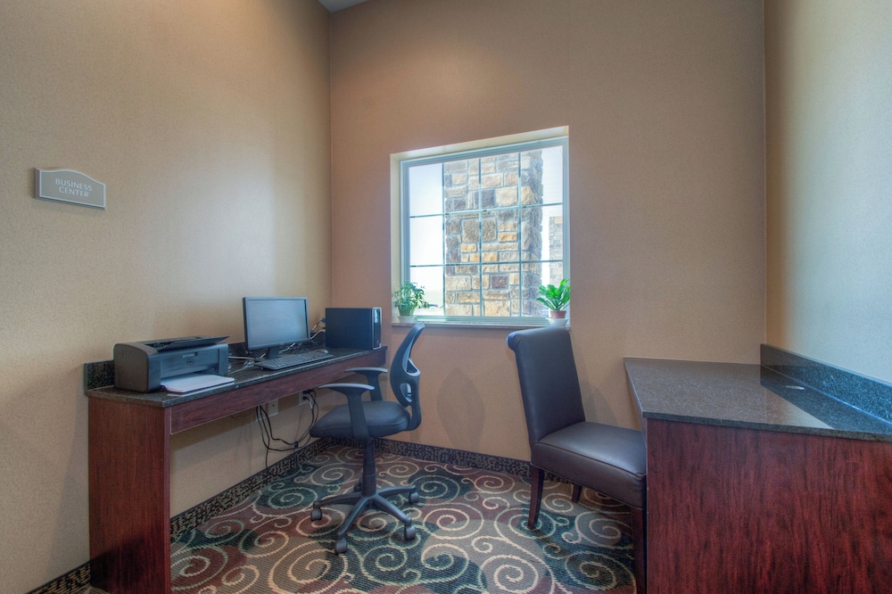 Cobblestone Inn & Suites Wray - photo 47