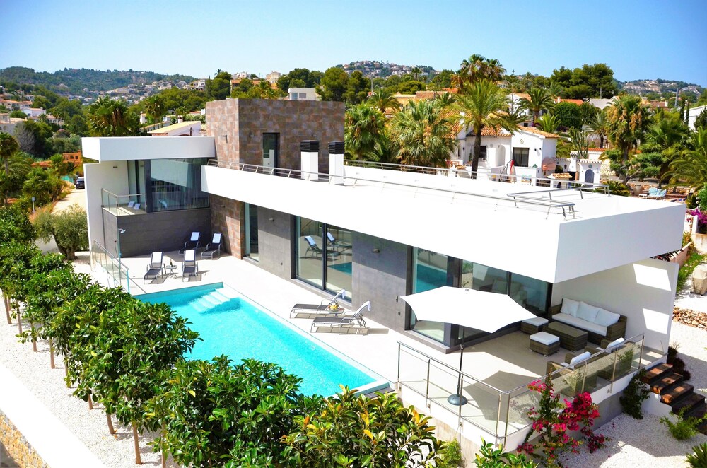 Villa Oleada — 4-Star Luxury Hotel in Moraira, Spain