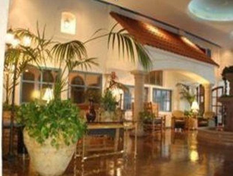 Clarion Hotel And Casino Near Las Vegas Strip