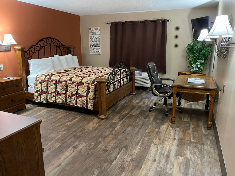 Southfork Motel - photo 6
