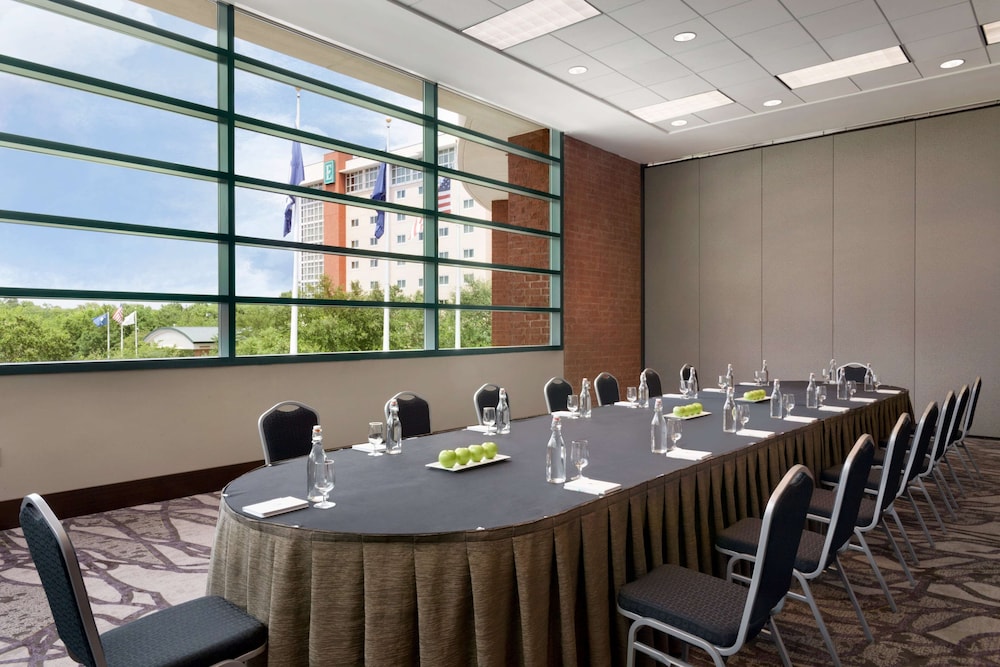 Embassy Suites by Hilton Charleston Airport Convention Ctr - photo 40