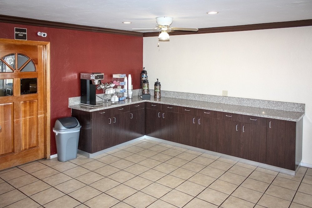 Red Roof Inn Blythe - photo 29