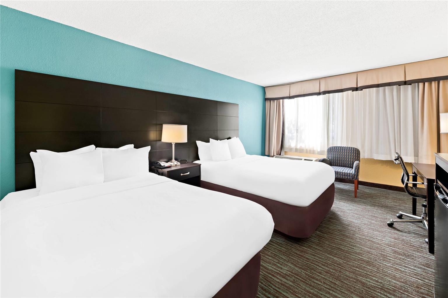 Quality Inn Dayton Airport - photo 14