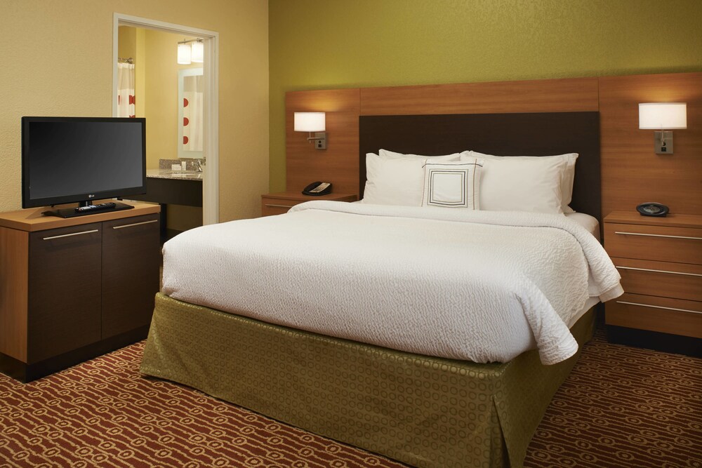 Towneplace Suites by Marriott Saginaw - photo 3