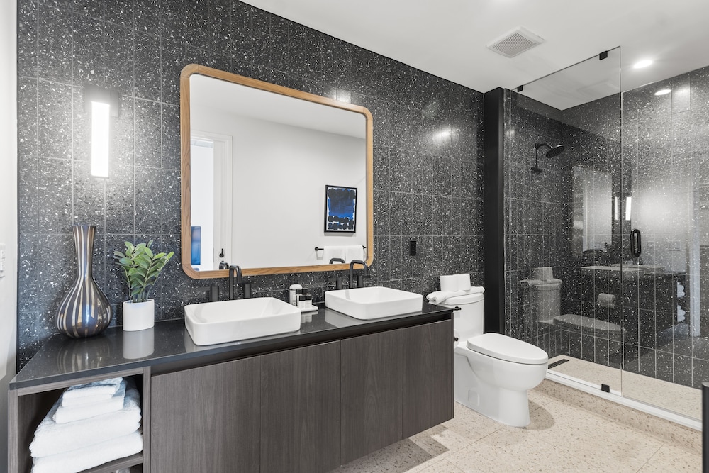 Austin Condo Hotel - photo 776