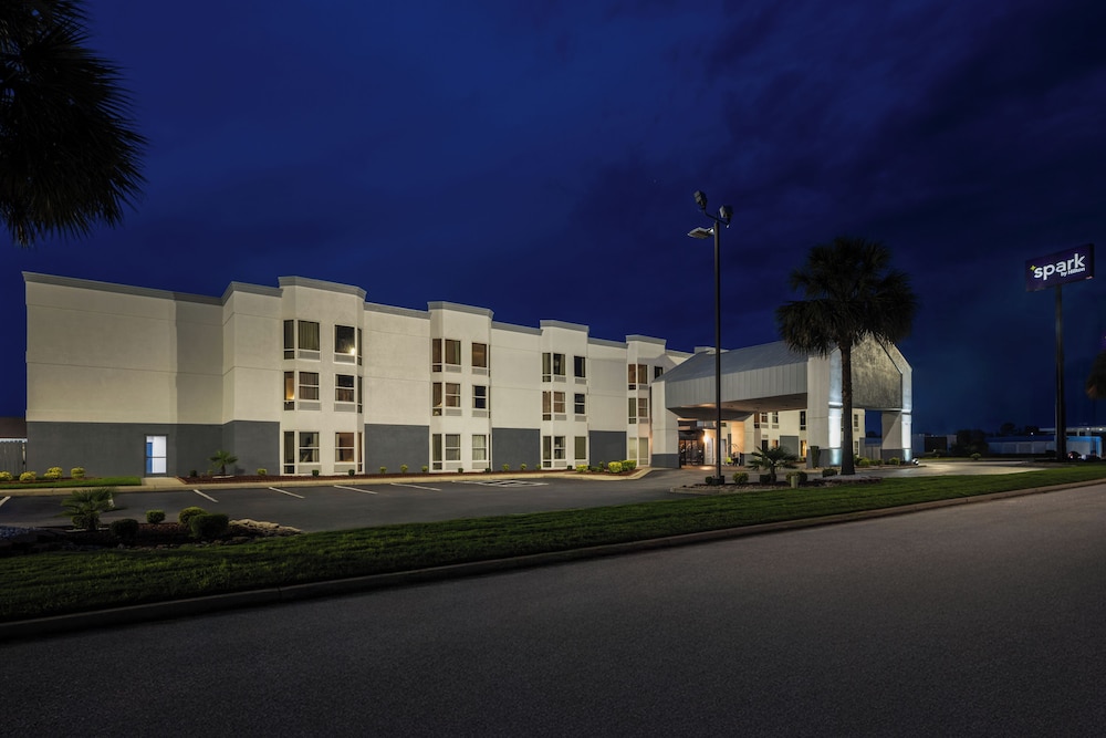 Spark by Hilton Florence North I 95 SC - photo 28