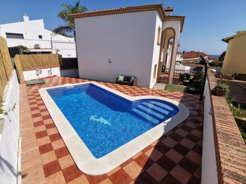 Villa Arcos — 4-Star Luxury Hotel in Calafell, Spain