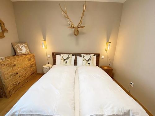 Jägerstil 70m2 zentral 1 Parkplatz RE31 — 4-Star Luxury Hotel in St. Moritz, Switzerland