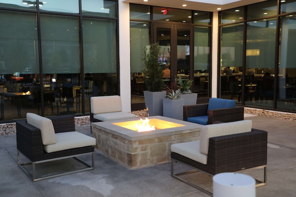 Hilton Garden Inn Austin Airport - photo 39