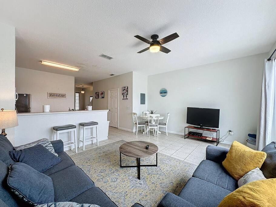 Sunnyside Up Gated Resort Style Community — 4-Star Luxury Hotel in Orlando, United States