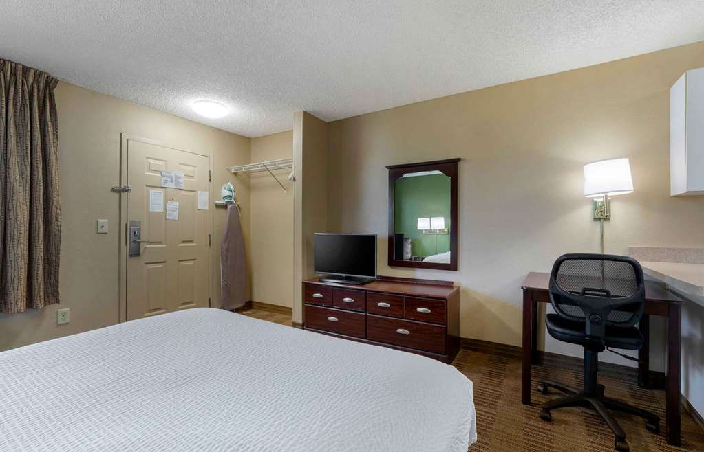 Extended Stay America Suites Sacramento White Rock Rd - photo 10