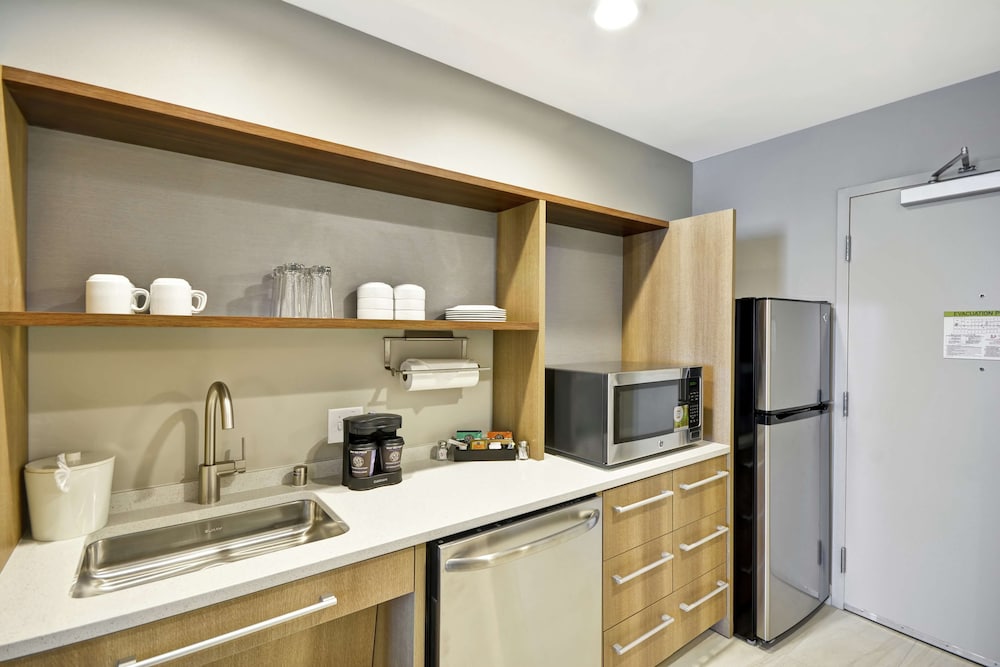 Home2 Suites by Hilton Plano Legacy West - photo 23