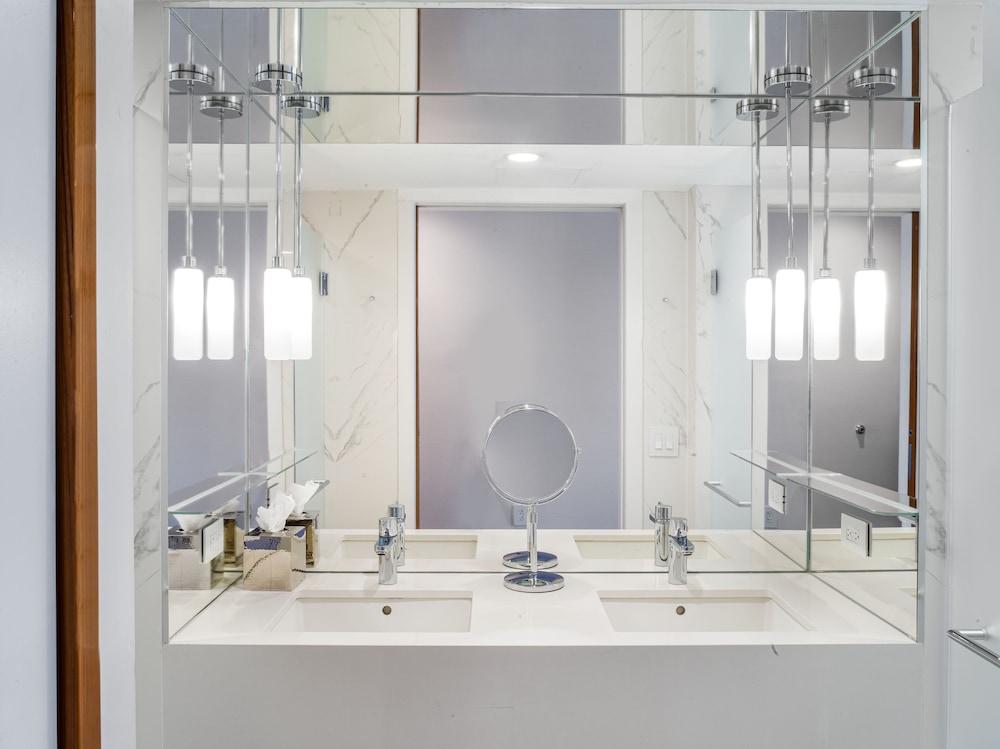 33 Hotel New York City Seaport - photo 36