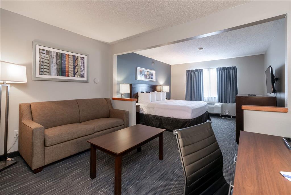 Wingate by Wyndham Great Falls - photo 10