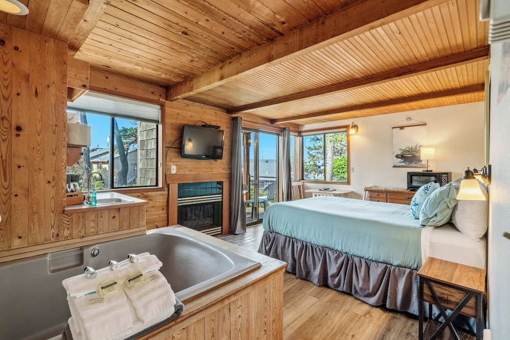 The Inn at Manzanita - photo 16