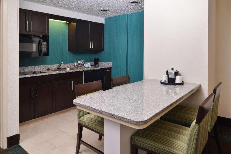 Hampton Inn & Suites Newport News - photo 119