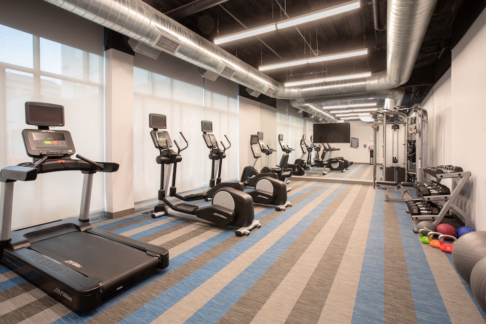 Aloft Omaha Aksarben Village - photo 20