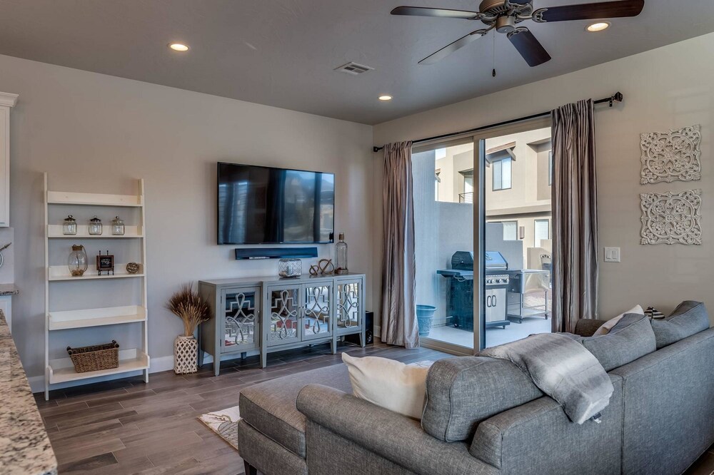 Pet Friendly Paradise - last minute hotel in Saint George