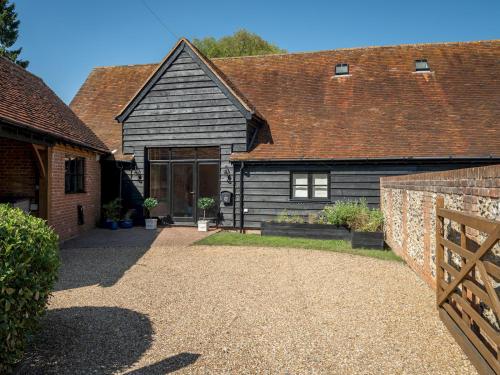 Bradenham Barn in The Chiltern Hills Pass the Keys in High Wycombe, United Kingdom