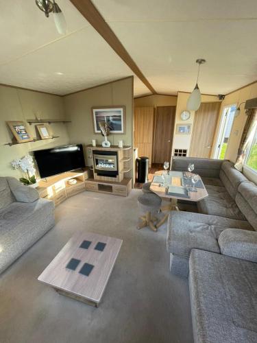 Golden Palm Resort Appleby Coastal Caravan Breaks in Chapel Saint Leonards, United Kingdom