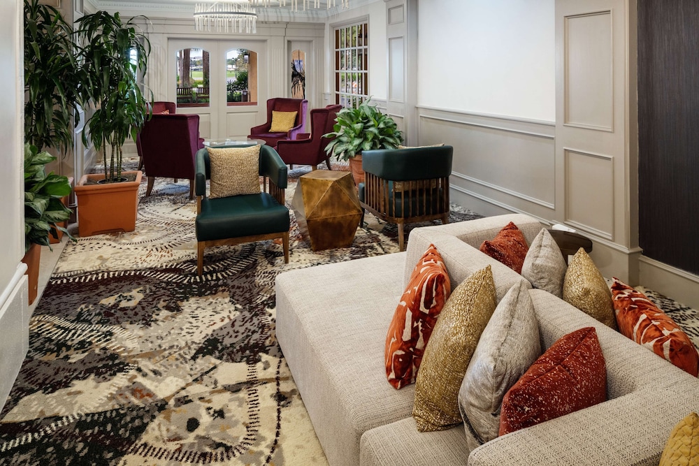 Embassy Suites by Hilton Orlando North - photo 3