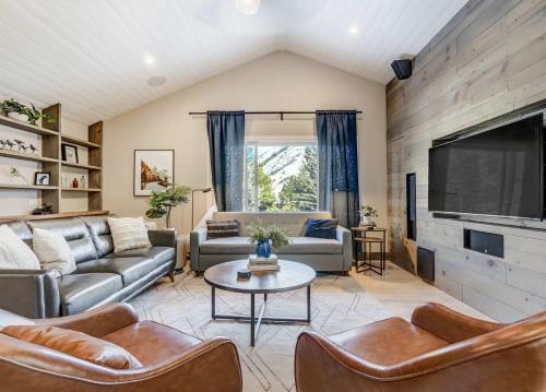 Cobalt Peak Pet Friendly Sauna Panoramic Views — hotel in Cascade-Chipita Park