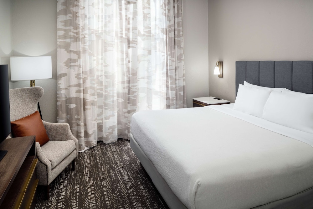 Embassy Suites by Hilton Orlando North - photo 18