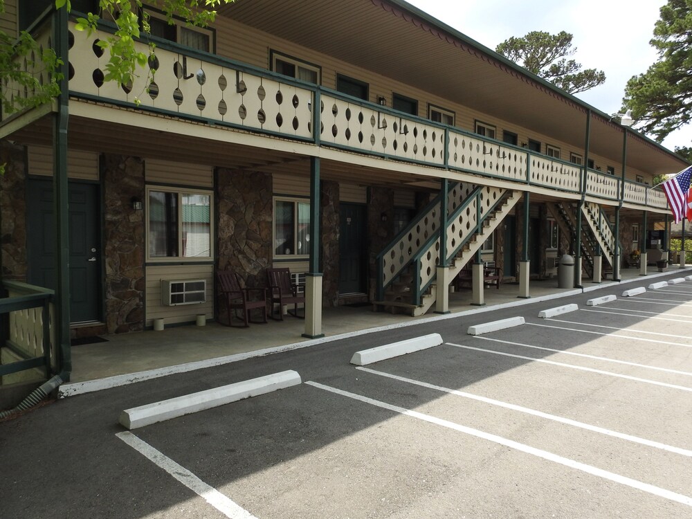 Edelweiss Inn - photo 41
