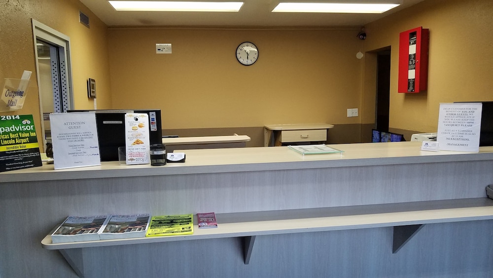 Americas Best Value Inn Lincoln Airport - photo 5