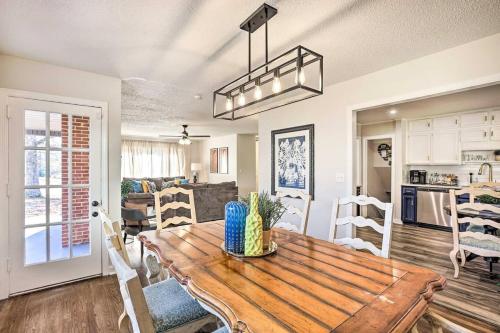 Southern Charm l 5BR l Sleeps 14 l A Location - photo 37