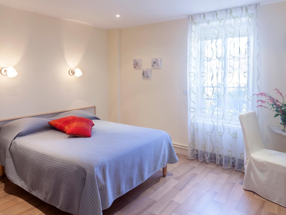 Logis Hôtel Le Clos du Vigneron — hotel in Briare