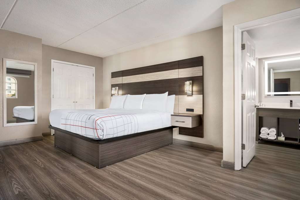 La Quinta Inn Lexington Horse Park - photo 55